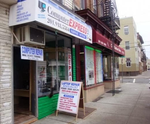 LAPTOP REPAIR CENTRE in Jersey City, New Jersey, United States - #1 Photo of Point of interest, Establishment, Store, Electronics store