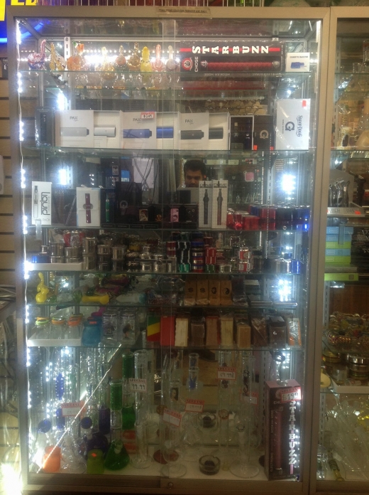 Rozina Smoke Shop in New York City, New York, United States - #4 Photo of Point of interest, Establishment, Store