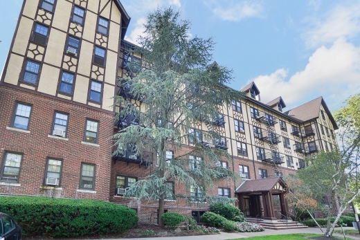 Hillside Gardens Apartments Nutley in Nutley City, New Jersey, United States - #2 Photo of Point of interest, Establishment, Real estate agency