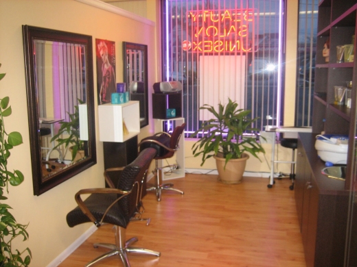 SAVY "TAHE" DOMINICAN BEAUTY SALON in Floral Park City, New York, United States - #3 Photo of Point of interest, Establishment, Beauty salon