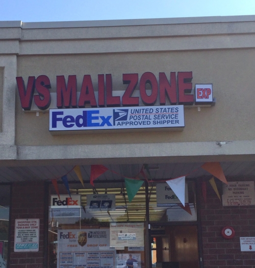 VS MAILZONE EXPRESS INC in Valley Stream City, New York, United States - #1 Photo of Point of interest, Establishment